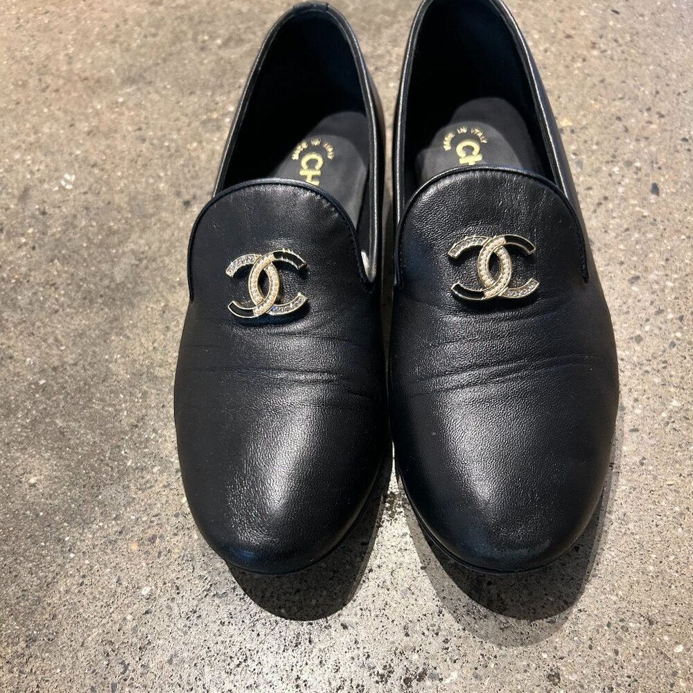 Chanel FW18 flats